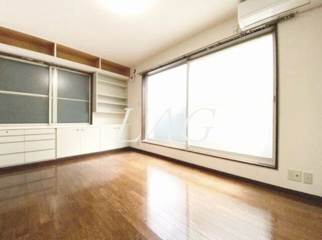 居室・リビング　洋室のお部屋です。