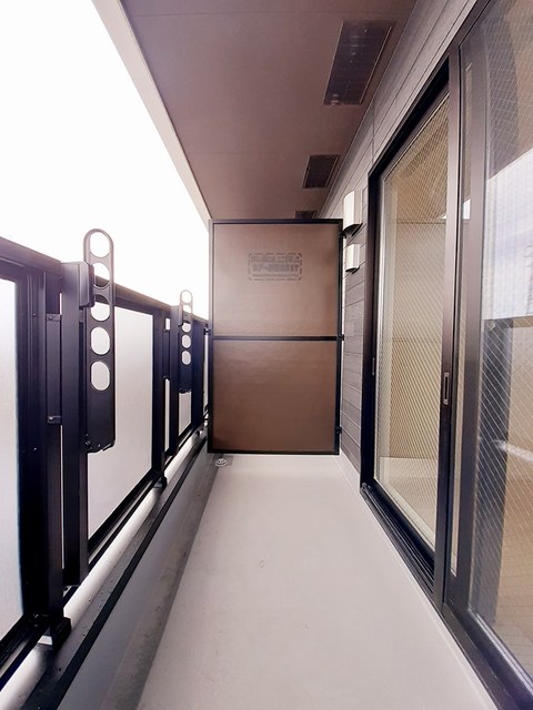 バルコニー　屋根付き(^^♪