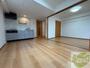 居室・リビング　広くてキレイなお部屋が広がっていて、充実した生活が送れそう。