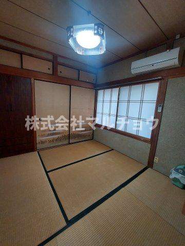 居室・リビング　趣のある和室です