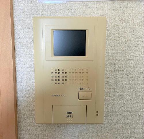 セキュリティ　モニター付きインターフォン完備