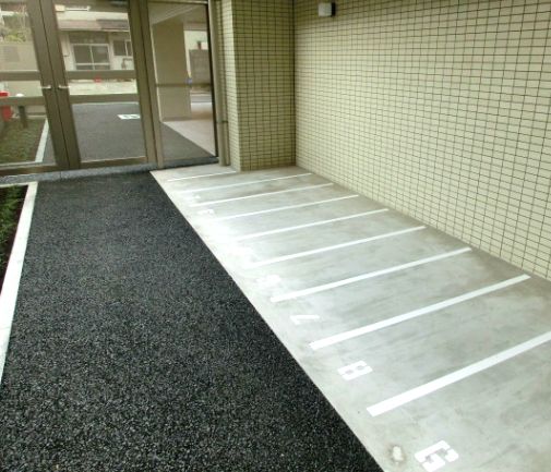 駐車場　駐輪場