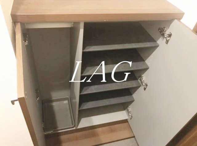 収納　靴箱です。
