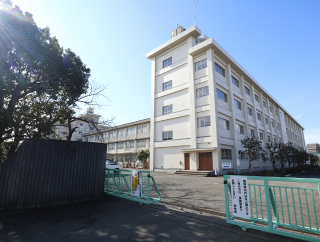高校・高専　神奈川県立伊志田高校（高校・高専）まで942m