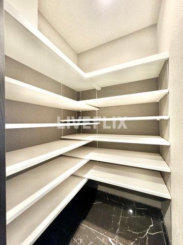 東京メトロ日比谷線 入谷駅 徒歩5分 15階建 築5年の玄関写真