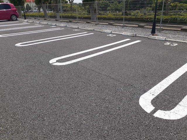 駐車場　駐車場