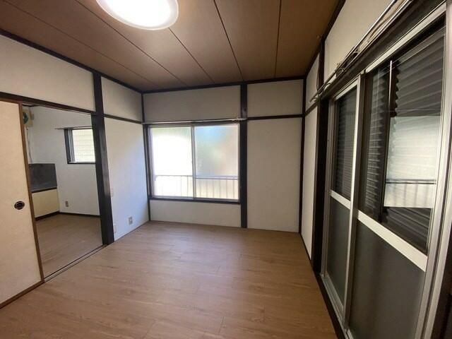 小田急小田原線 東海大学前駅 徒歩24分 2階建 築44年の居間写真