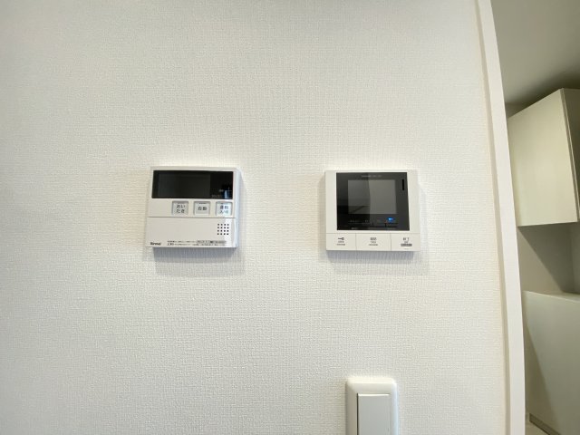 セキュリティ　モニター付きインターホン