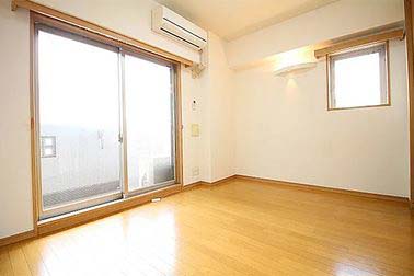 居室・リビング　★角部屋、2面採光、風通しも良好★