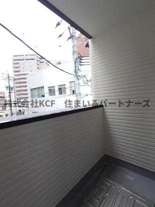 バルコニー　外からの目が気にならないバルコニーで洗濯物が干せます
