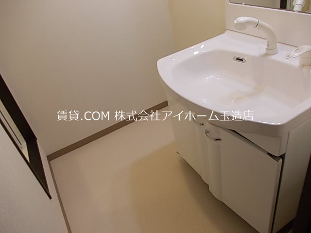 フジパレス城東諏訪VI番館の外観写真