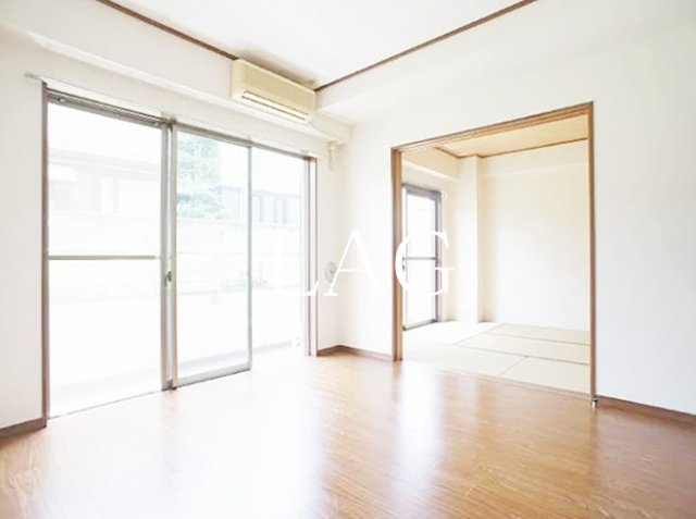 居室・リビング　洋室のお部屋です。