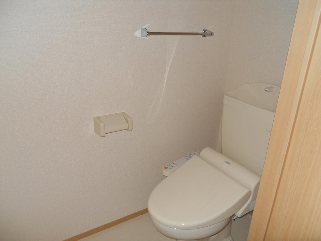 トイレ　嬉しいウォシュレット付き！