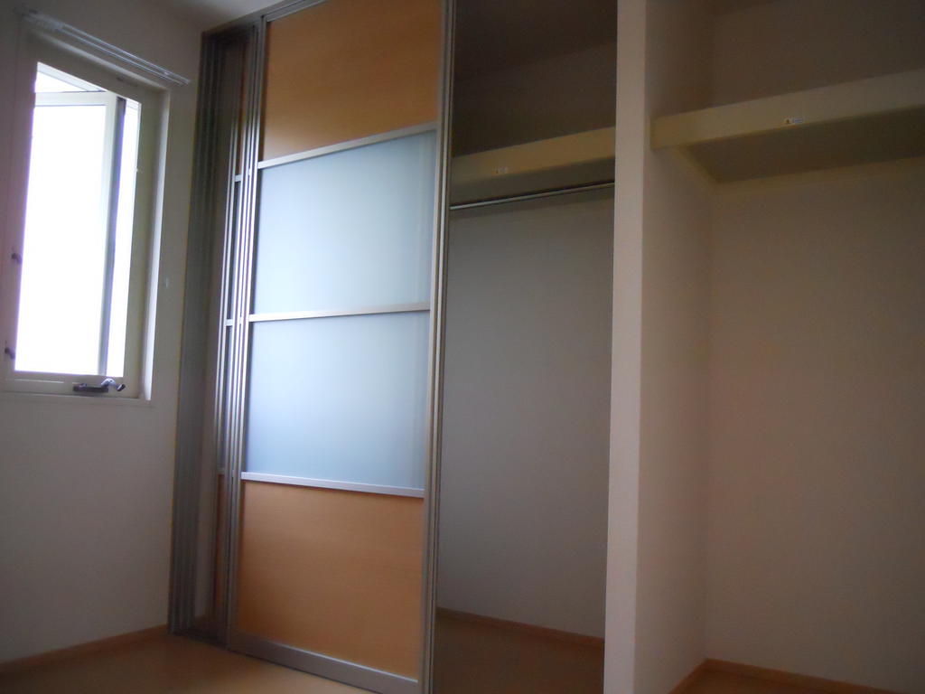 その他部屋・スペース　３畳の洋室です。収納も１間半あります