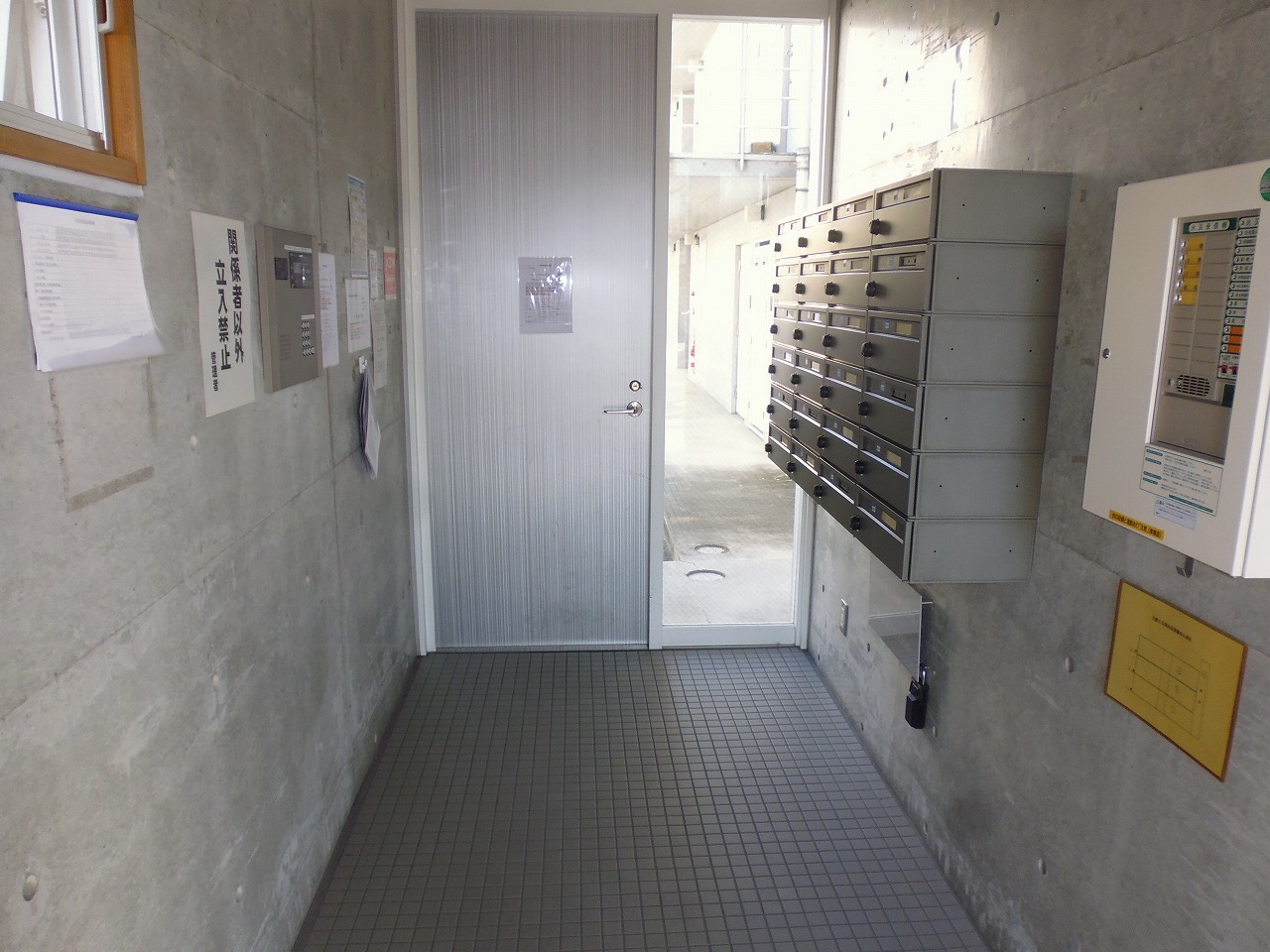 エントランス