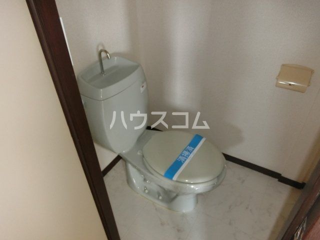 【四日市市垂坂町のアパートのトイレ】