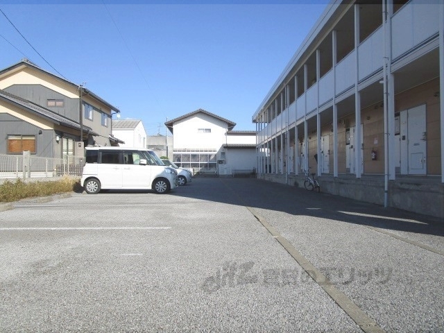 【レオパレス松陽の駐車場】