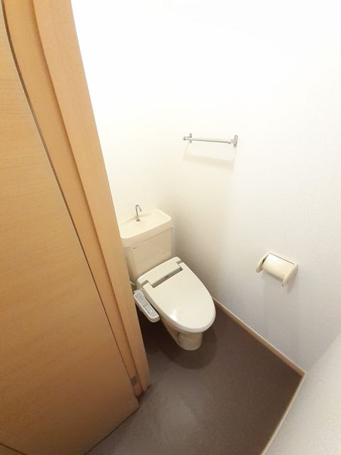 【宇土市松山町のアパートのトイレ】