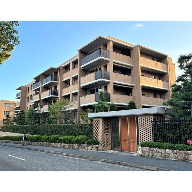 ザ・ハウス住吉本町の建物外観