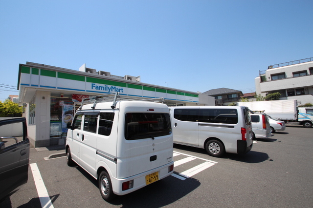 【ボヌール　五番館のコンビニ】