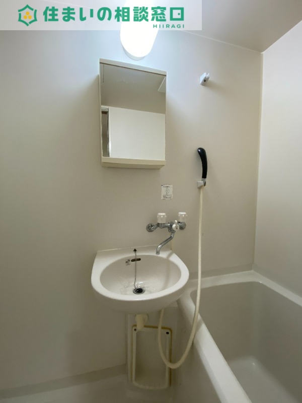 洗面設備　同型