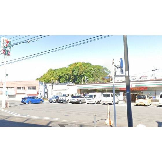 コンビニ　セブンイレブン横浜八反橋店（コンビニ）まで624m