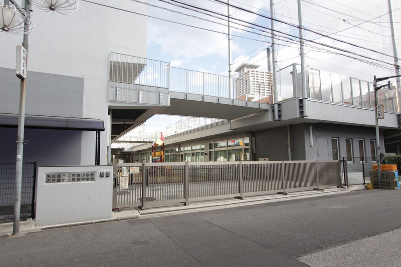 中学校　菊井中学校（中学校）まで1083m