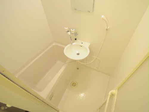 バス・シャワールーム　雨の日に便利な浴室乾燥機能付き♪