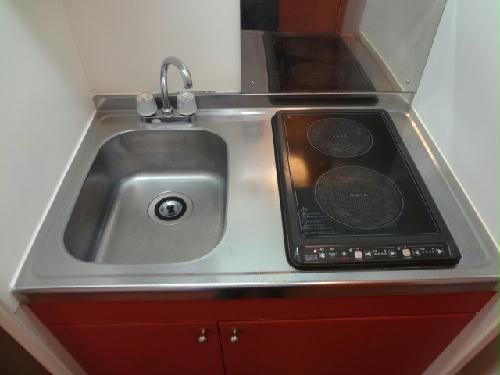 キッチン　安心安全の電気コンロ、加熱力はばっちりのラジエントヒーター！