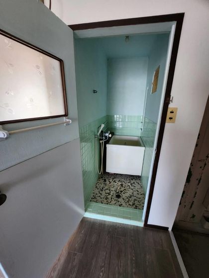 バス・シャワールーム　※別部屋の写真です