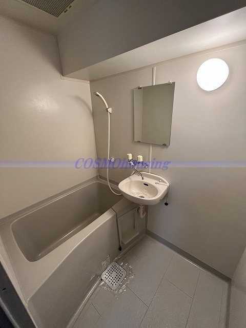 バス・シャワールーム　同じタイプの部屋写真