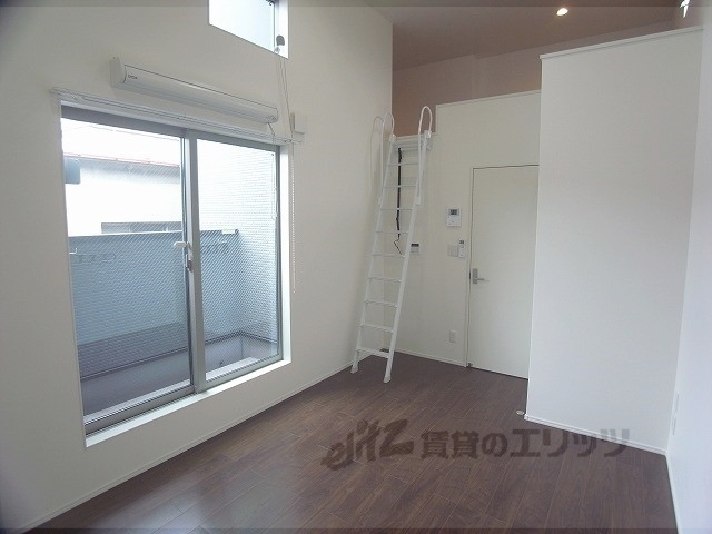 居室・リビング　洋室