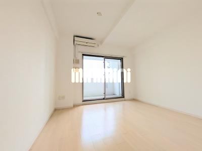 居室・リビング　明るい居室！