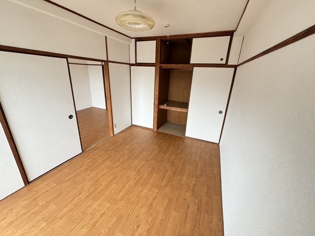 居室・リビング　別号室の写真です