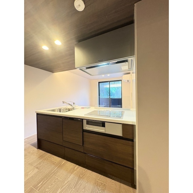 キッチン　食洗器も付いたキッチン♪３口ＩＨコンロ付１