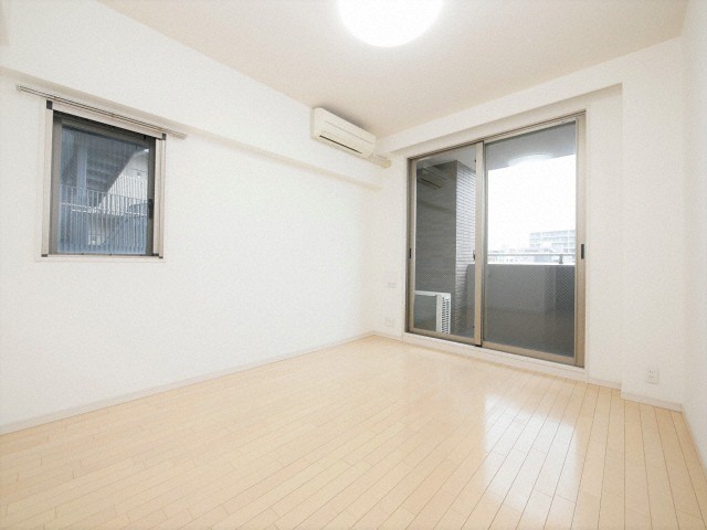 居室・リビング　エスティメゾン京橋　洋室