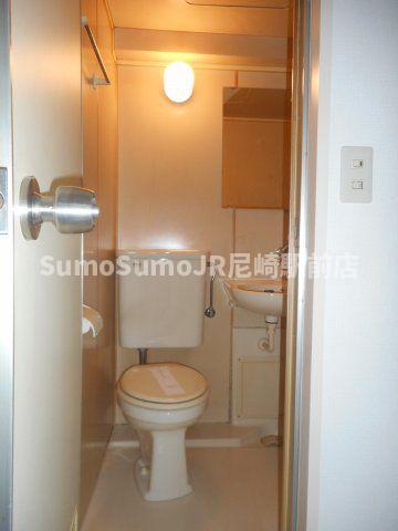 トイレ　コンパクトで使いやすいトイレです