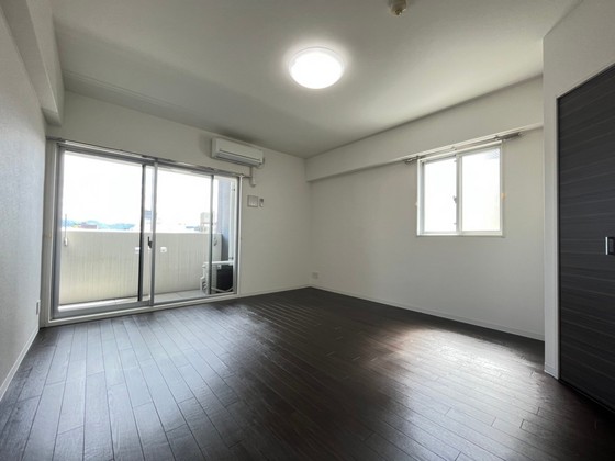 居室・リビング　※別部屋の写真です