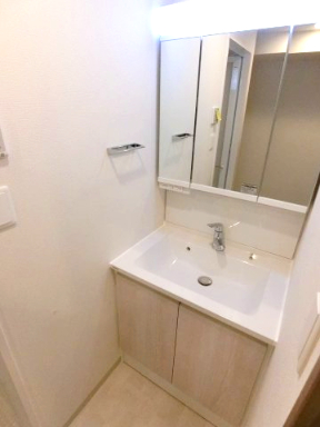 洗面設備　詳細は、RISUMO江坂本店→06-6155-7137まで♪