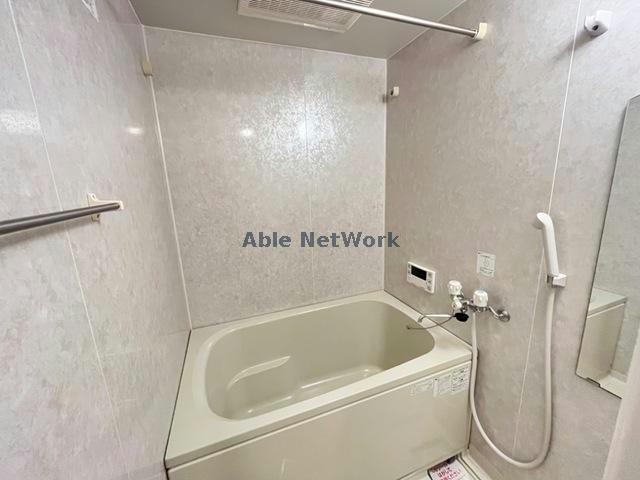 バス・シャワールーム　追い焚き＋乾燥機能付き