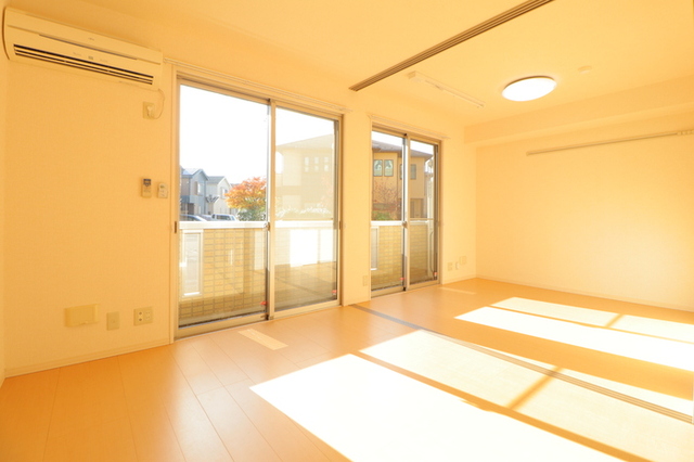 居室・リビング　リビング・洋室