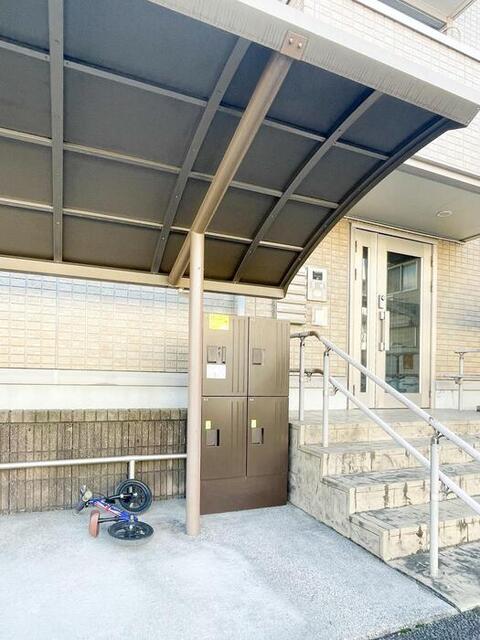 エントランス　Ａ棟出入口