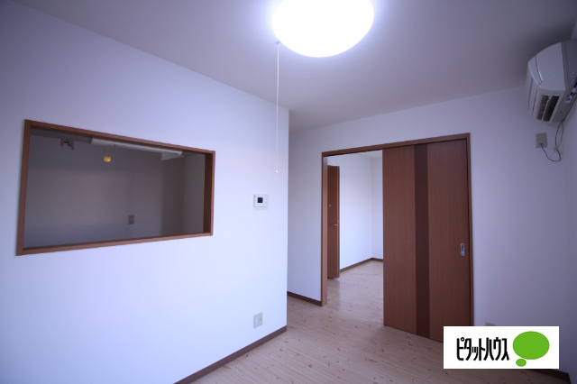 居室・リビング　１０帖リビング（＾＾