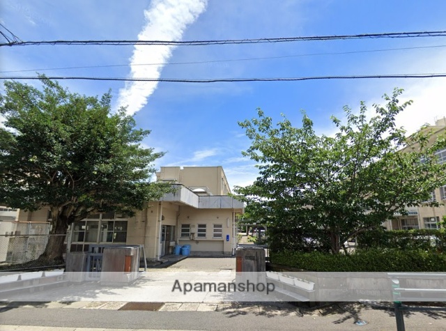 小学校　鹿児島市立南小学校（小学校）まで441m