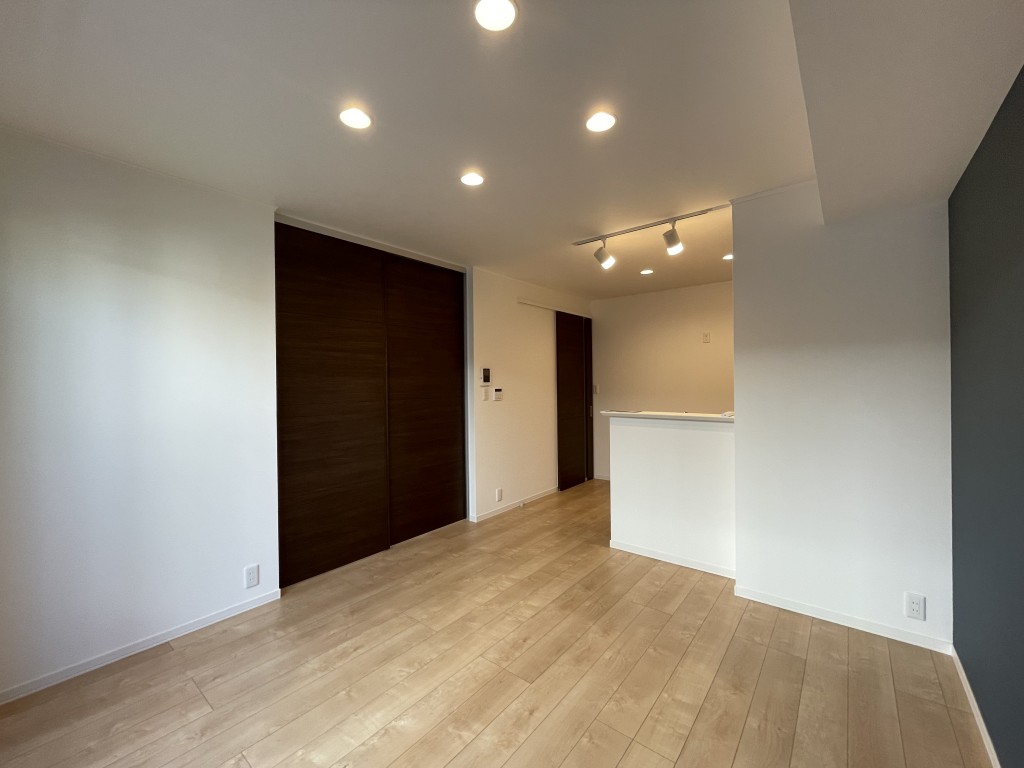 居室・リビング　ザグザグ笹沖店 1263m