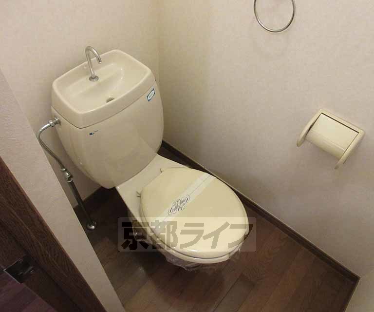 トイレ　清潔感のあるトイレです
