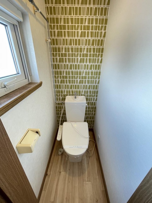 トイレ　トイレ