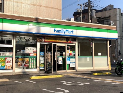 コンビニ　ファミリーマート 桜川二丁目店（コンビニ）まで436m