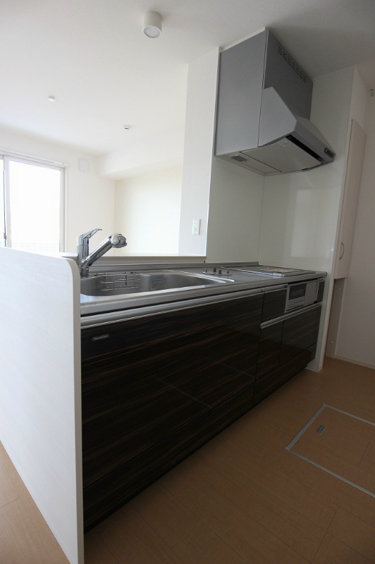 キッチン　オール電化物件です！お掃除ラクラクなIHクッキングヒーター設
