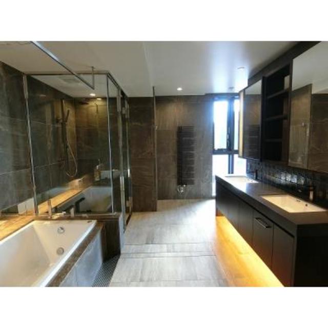 バス・シャワールーム　※写真は同タイプ住戸です。